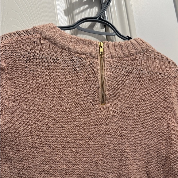 Peach/Light Pink H&M sweater - Picture 5 of 5